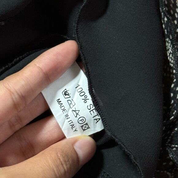 Made in Italy - Vintage 00s black & white Silk Floral Print Fitted Blouse (M) - Picture 8 of 8